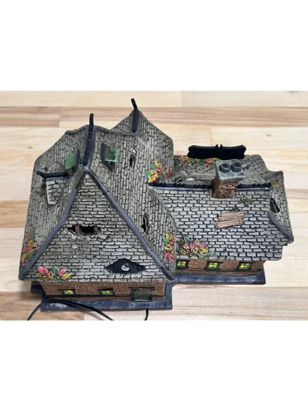 Dept 56 Rickety Railroad Station Halloween Snow Village w/ Box Lights Works READ